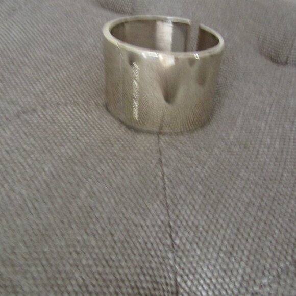 NEW Victoria's Secret Cuff Bracelet Scandalous Gold Rhinestone Spiked - Picture 5 of 5